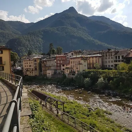 Residenza La Roggia ヴァラッロ