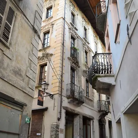 Residenza La Roggia アパート ヴァラッロ